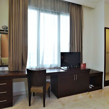 Zen Premium Near Grand Indonesia Mall Jakarta Exterior foto