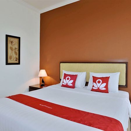 Zen Premium Near Grand Indonesia Mall Jakarta Exterior foto