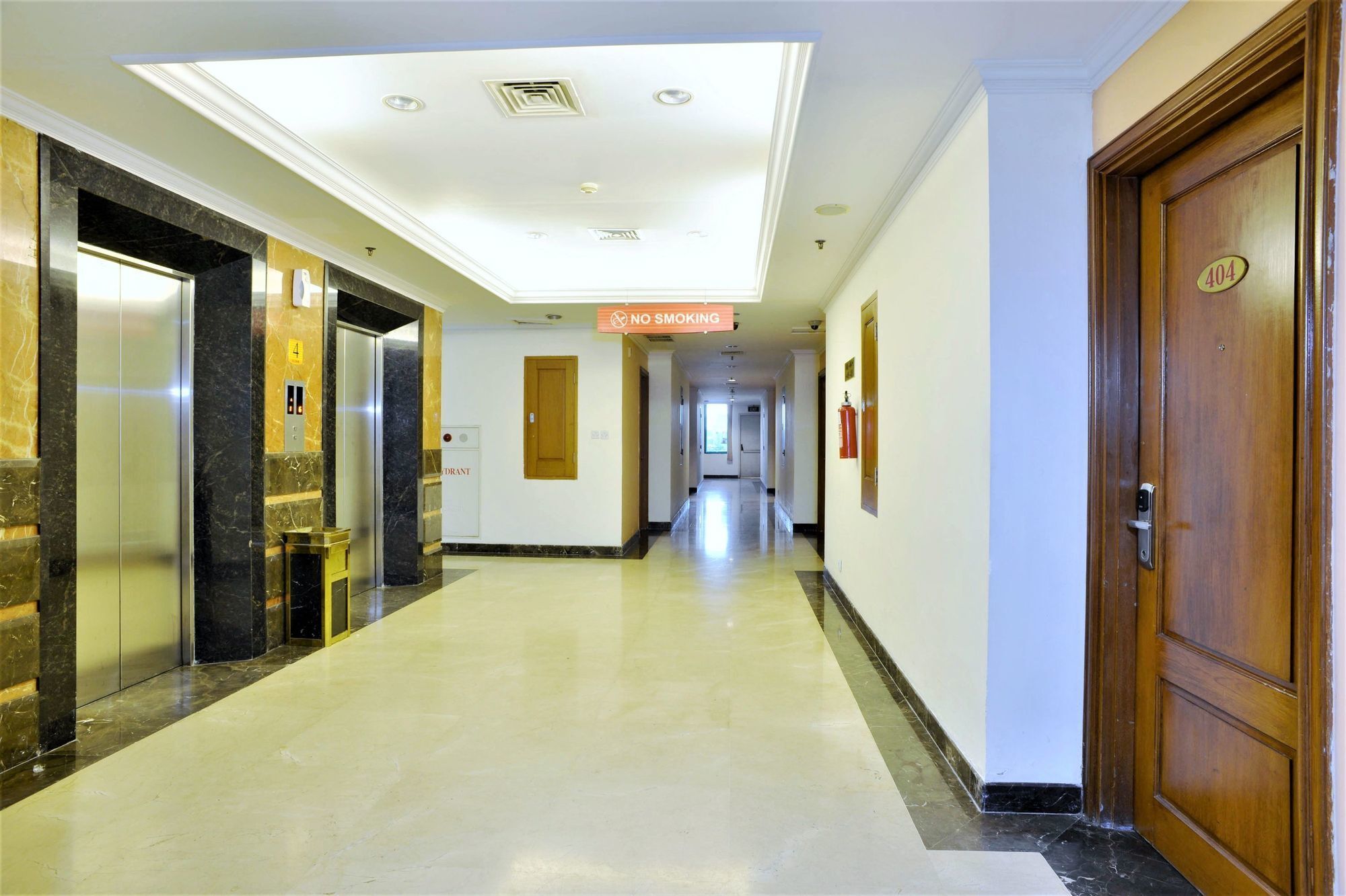 Zen Premium Near Grand Indonesia Mall Jakarta Exterior foto